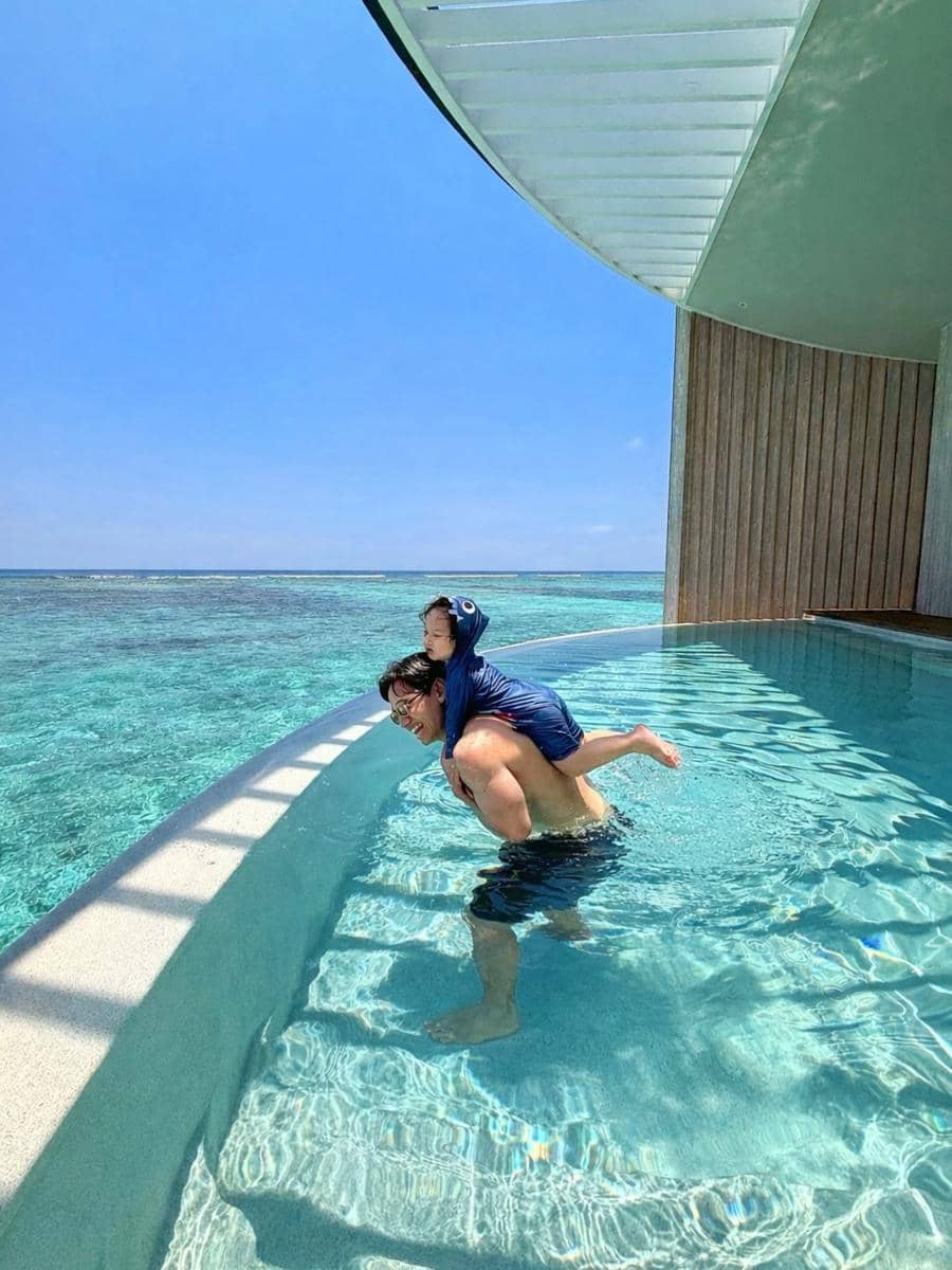 Belva Devara dan Sabrina Anggraini liburan