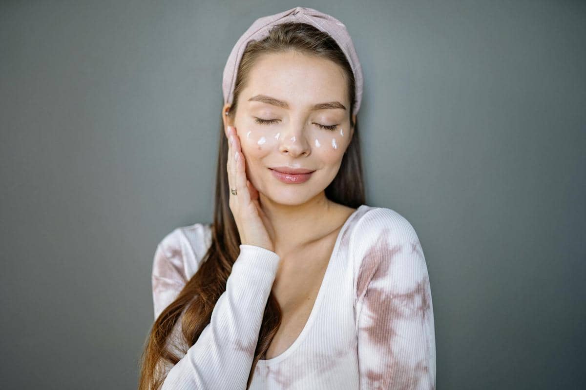 ilustrasi skincare routine