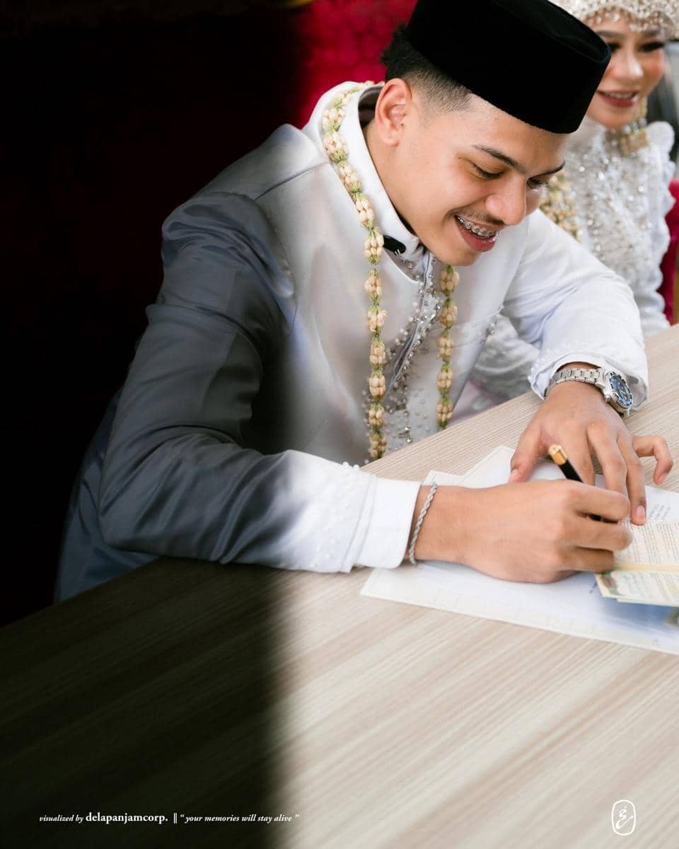 potret pernikahan Cimoy Nuraini dan Zidan Rap
