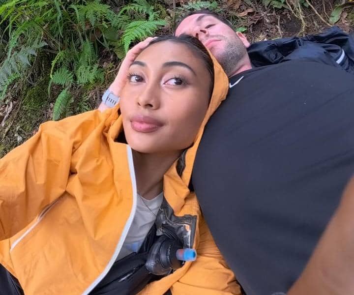 Novia Bachmid mendaki Gunung Klabat