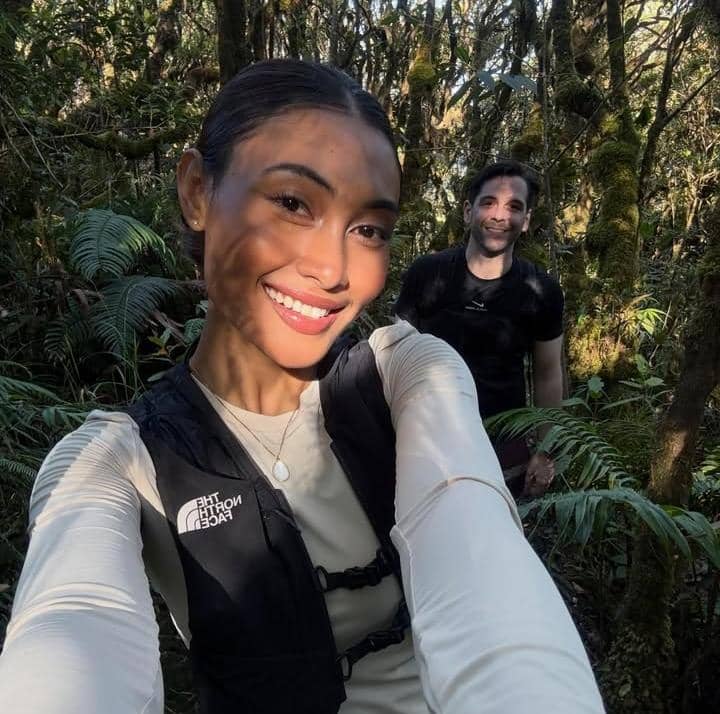 Novia Bachmid mendaki Gunung Klabat