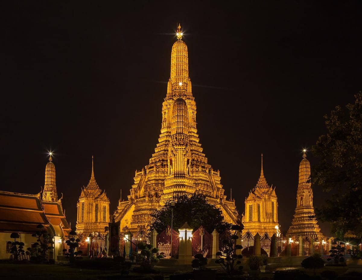 5 Fakta Wat Arun, Landmark Thailand yang Dihiasi Porselen dari China