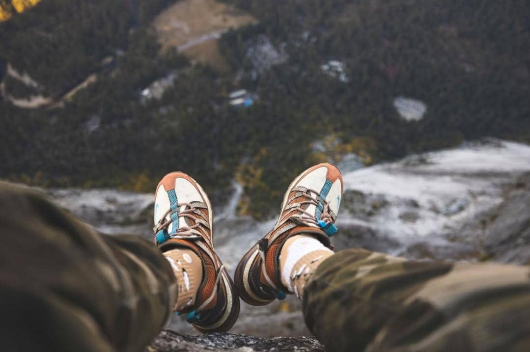 5 Cara Sederhana Merawat Sepatu Gunung biar Gak Cepet Rusak