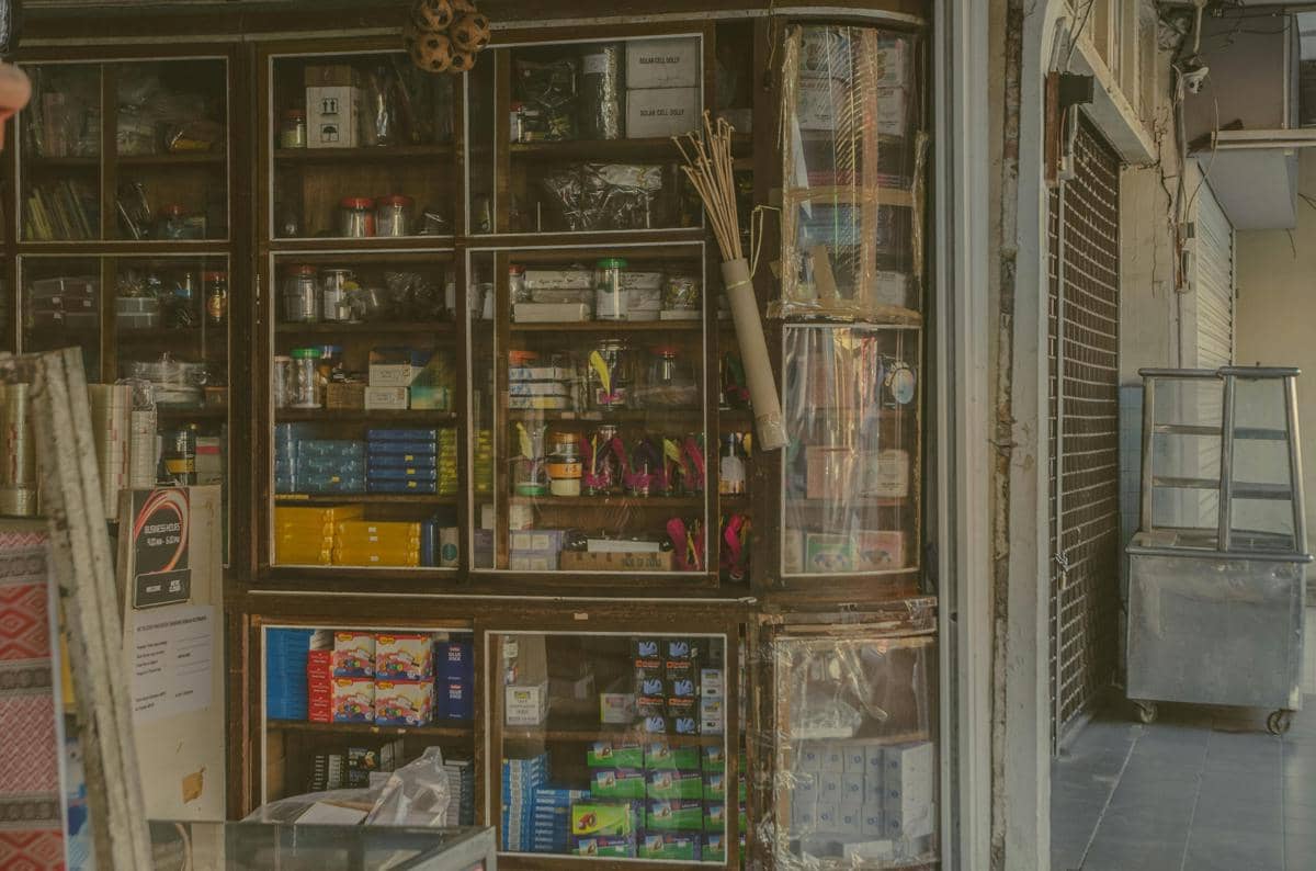 Ilustrasi toko alat tulis