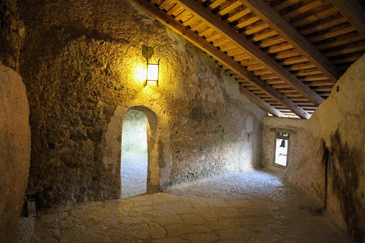 interior Predjama Castle