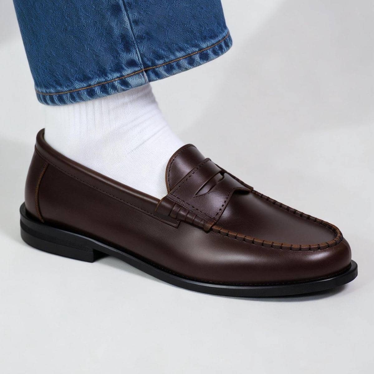 Rekomendasi penny loafers. 