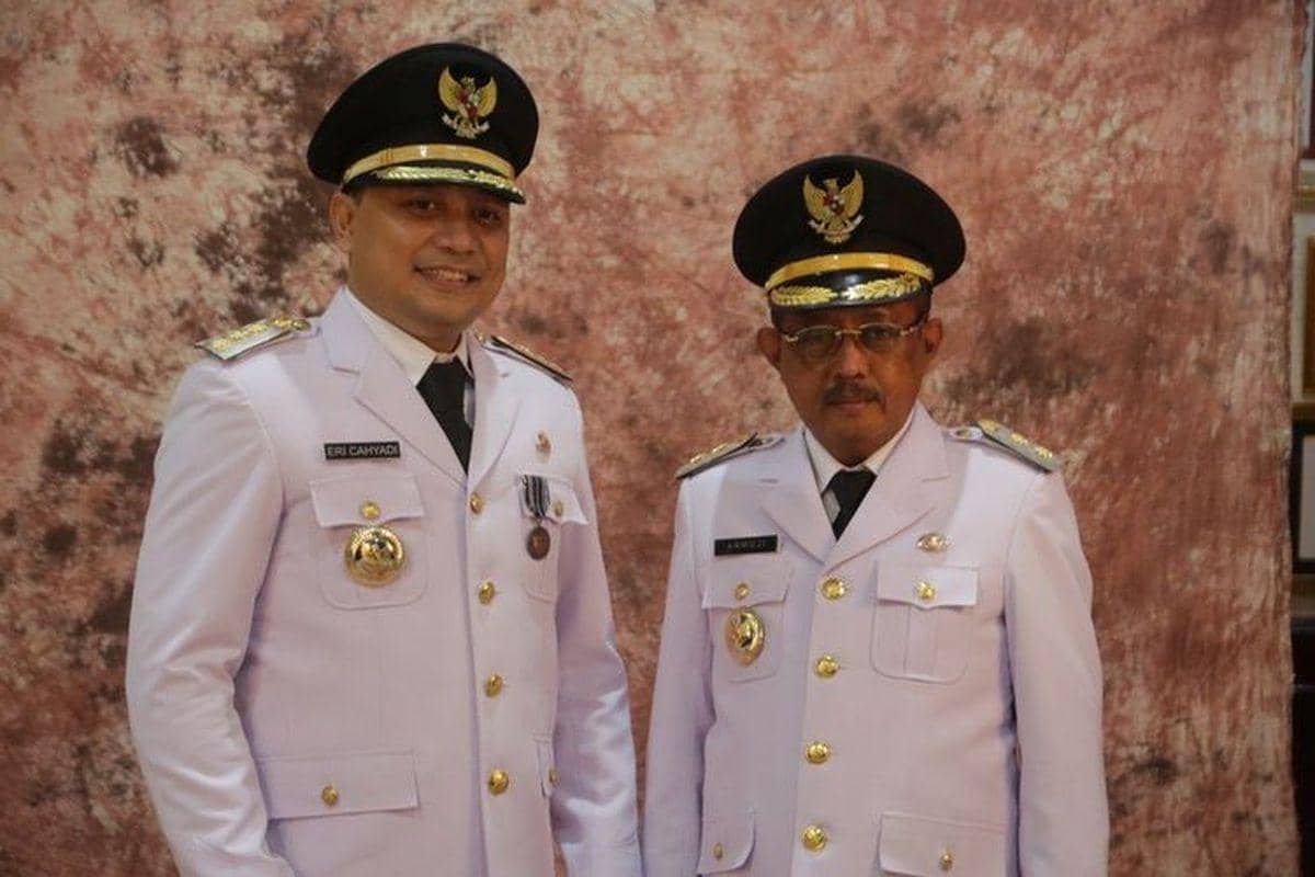 Eri Haji Bareng Istri, Kursi Wali Kota Bakal Diisi Armuji