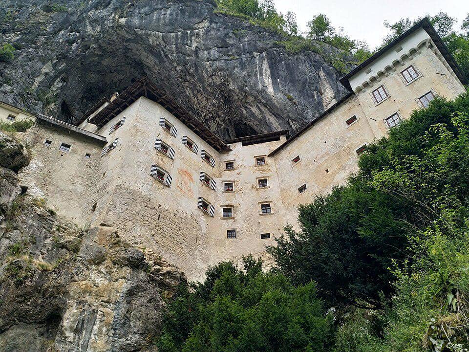 Predjama Castle