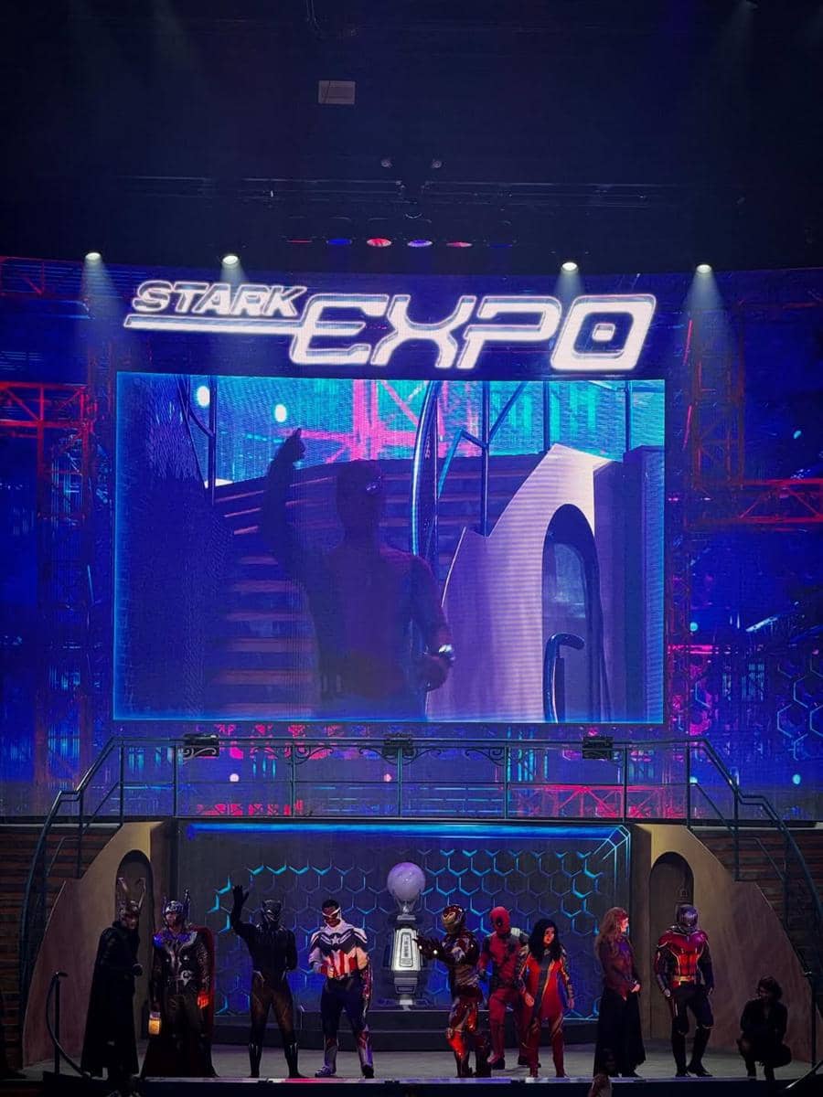 Nycta Gina dan keluarga liburan