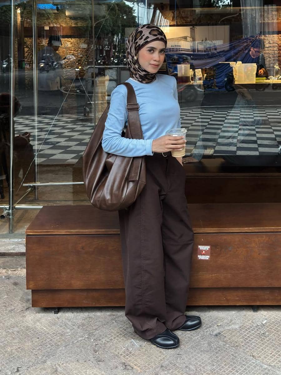 OOTD ke Kafe ala Aisyah Ibrahim