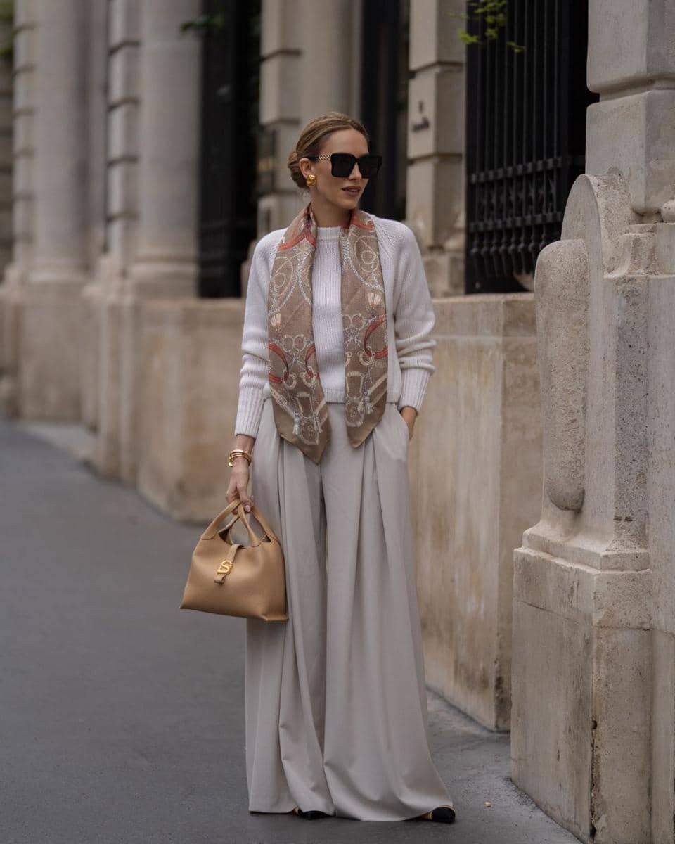 Koleksi Buttonscarves x Alexandra Lapp