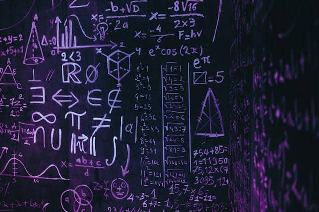 ilustrasi rumus matematika yang rumit