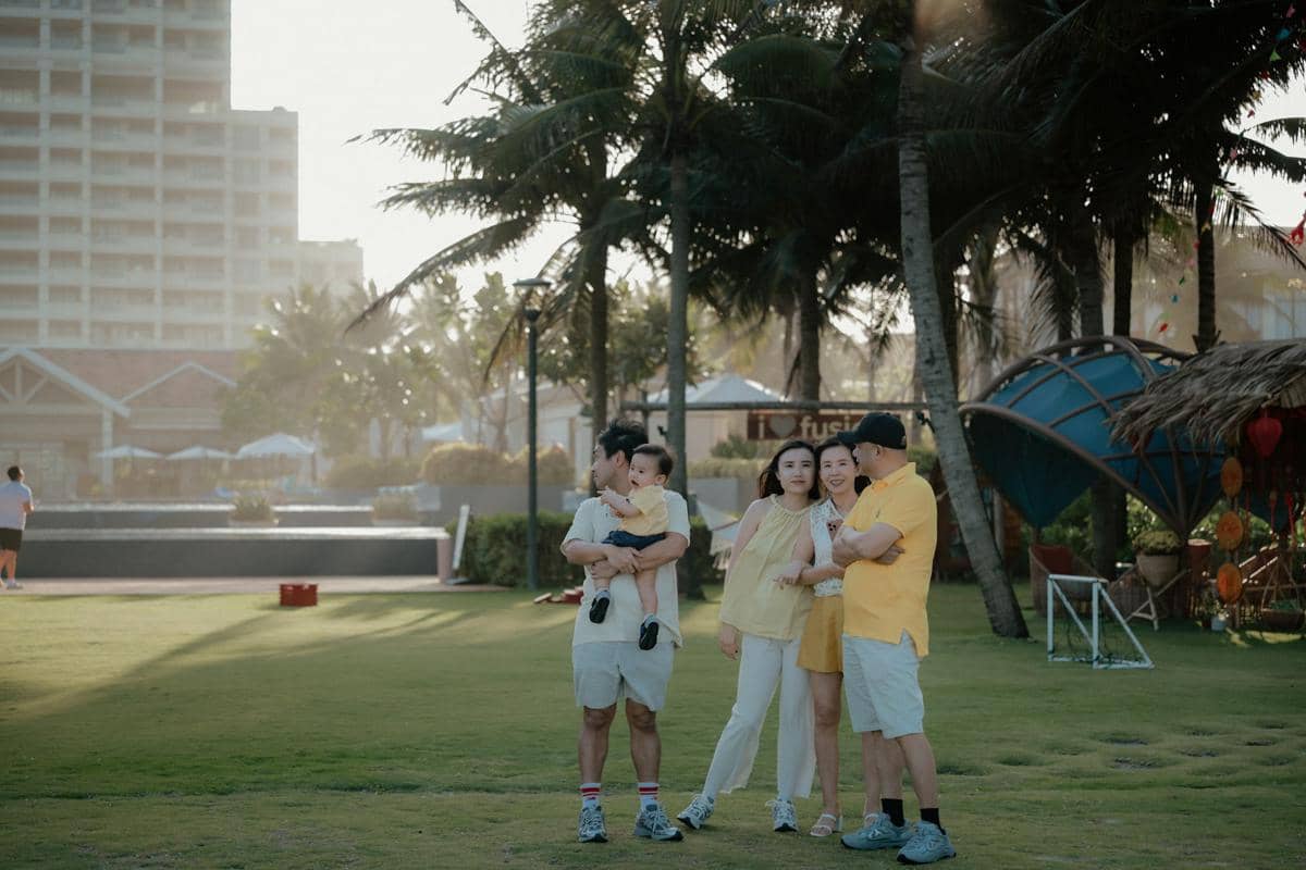 ilustrasi liburan bersama keluarga