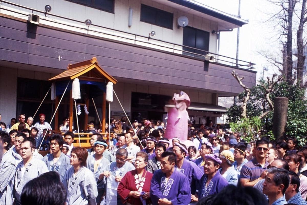 ilustrasi Kanamara Matsuri