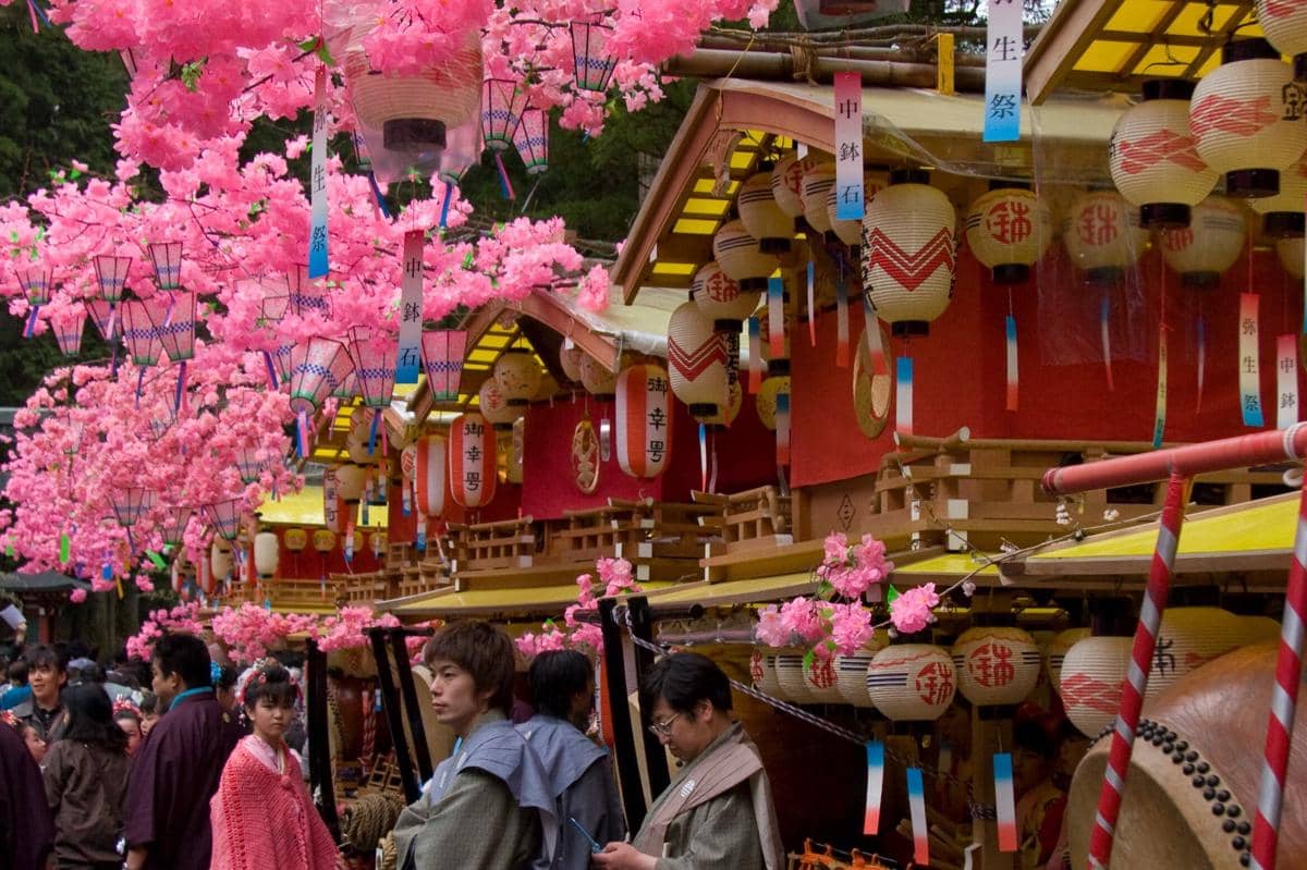 ilustrasi Hana-yatai Yayoi Matsuri