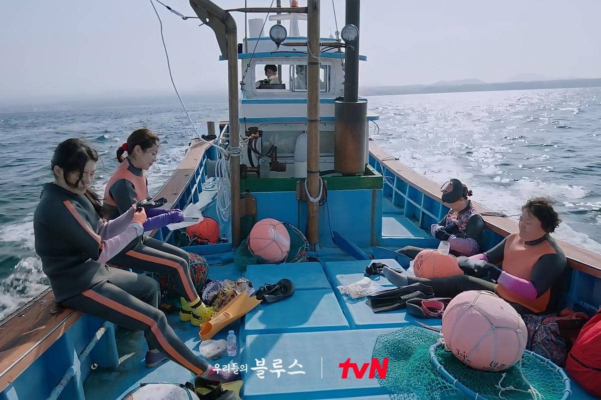 cuplikan drama Our Blues