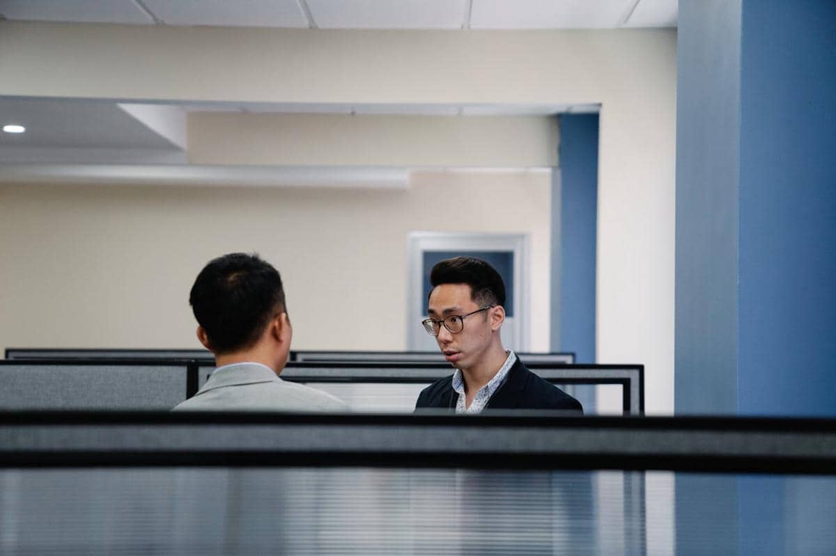 ilustrasi memberi inisiatif