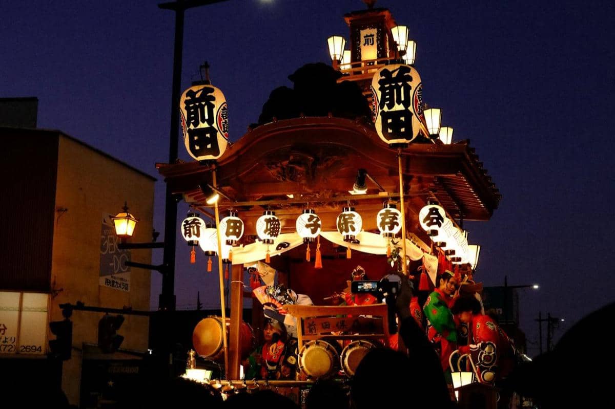 ilustrasi Takayama Matsuri