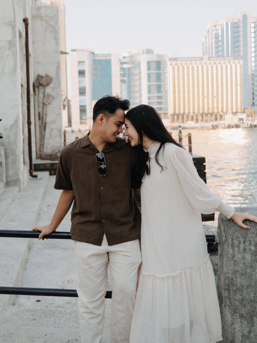 Photoshoot Febby Rastanty dan suami di kota wisata Al Seef