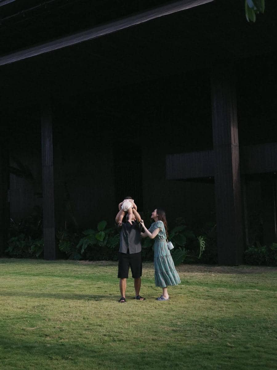 Keluarga Aaliyah dan Thariq berlibur di Bali