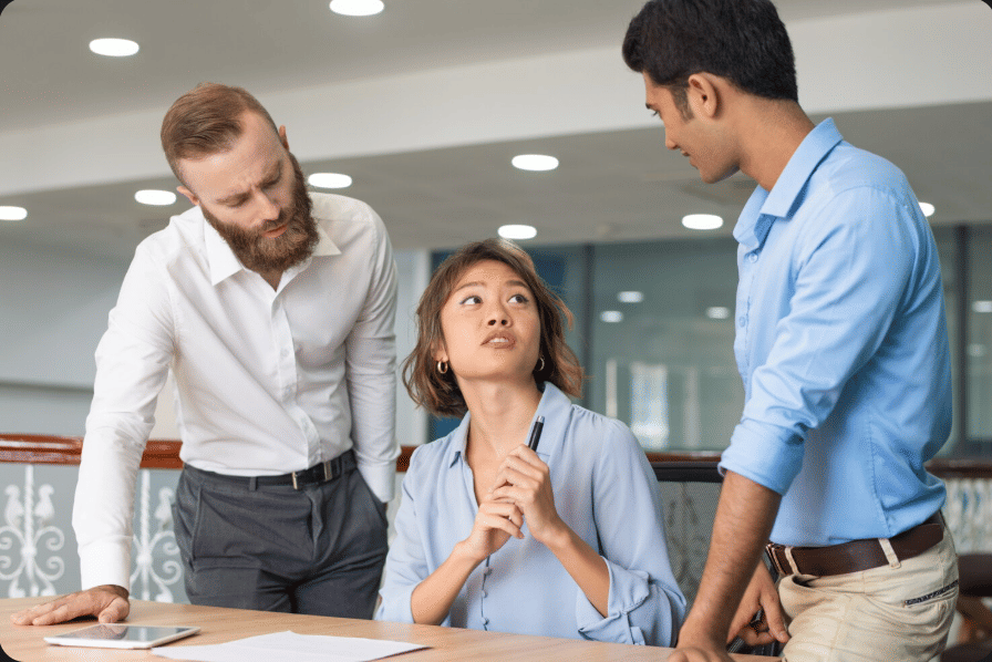 ilustrasi menjelaskan sesuatu