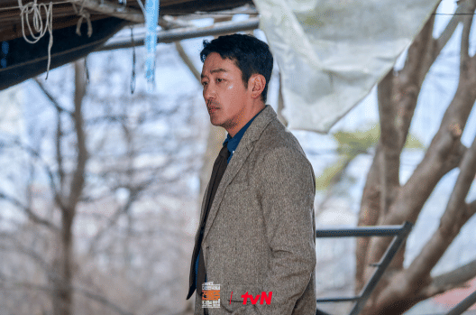 cuplikan drama Mad Concrete Dreams