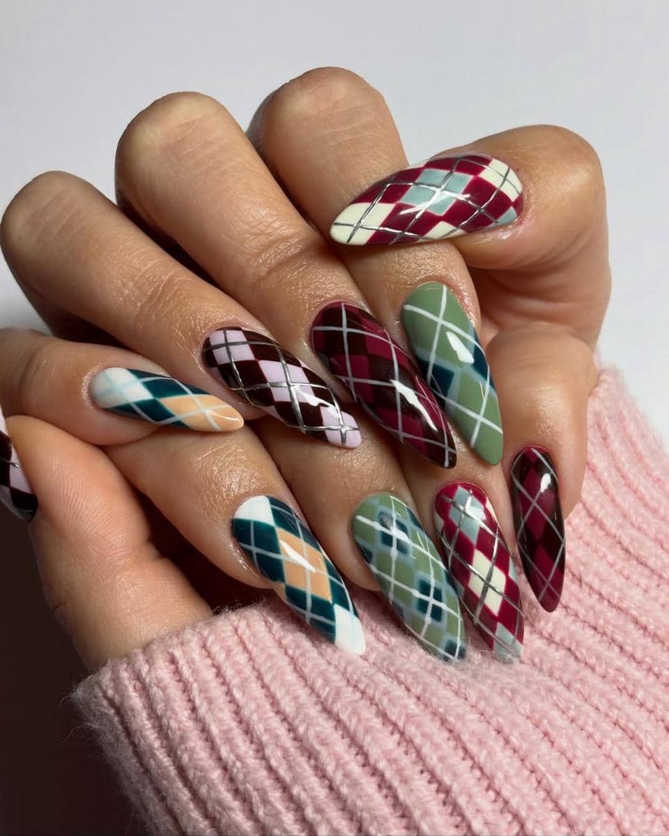 Inspirasi nail art motif argyle