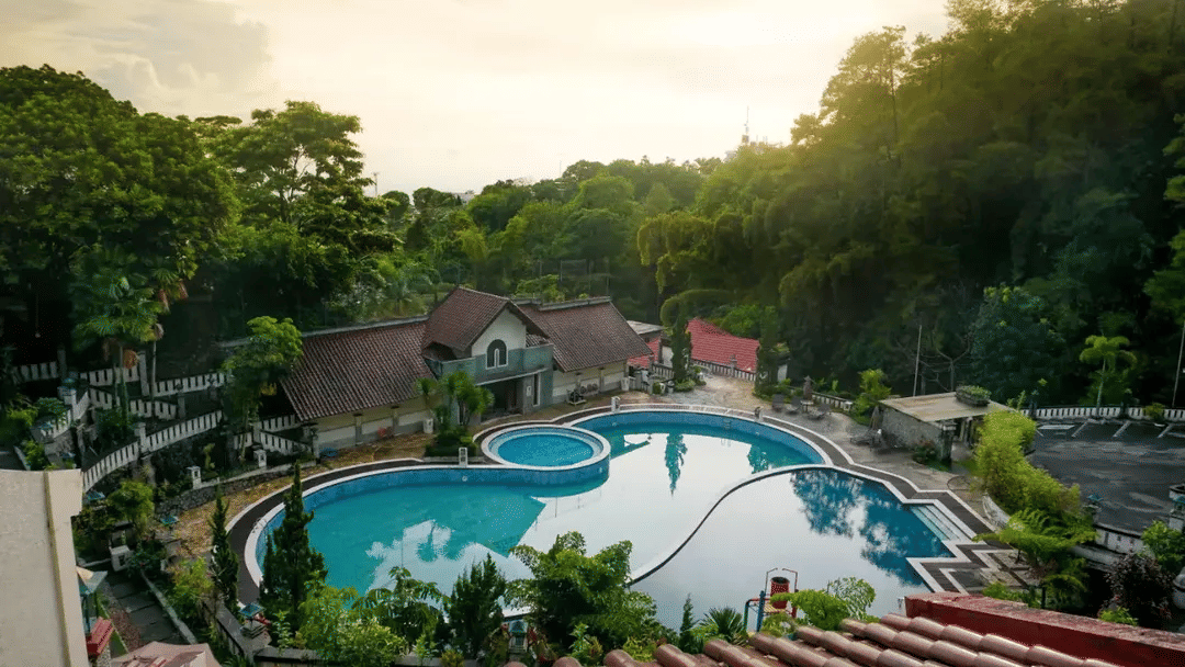 Pines Garden Hotel and Resort