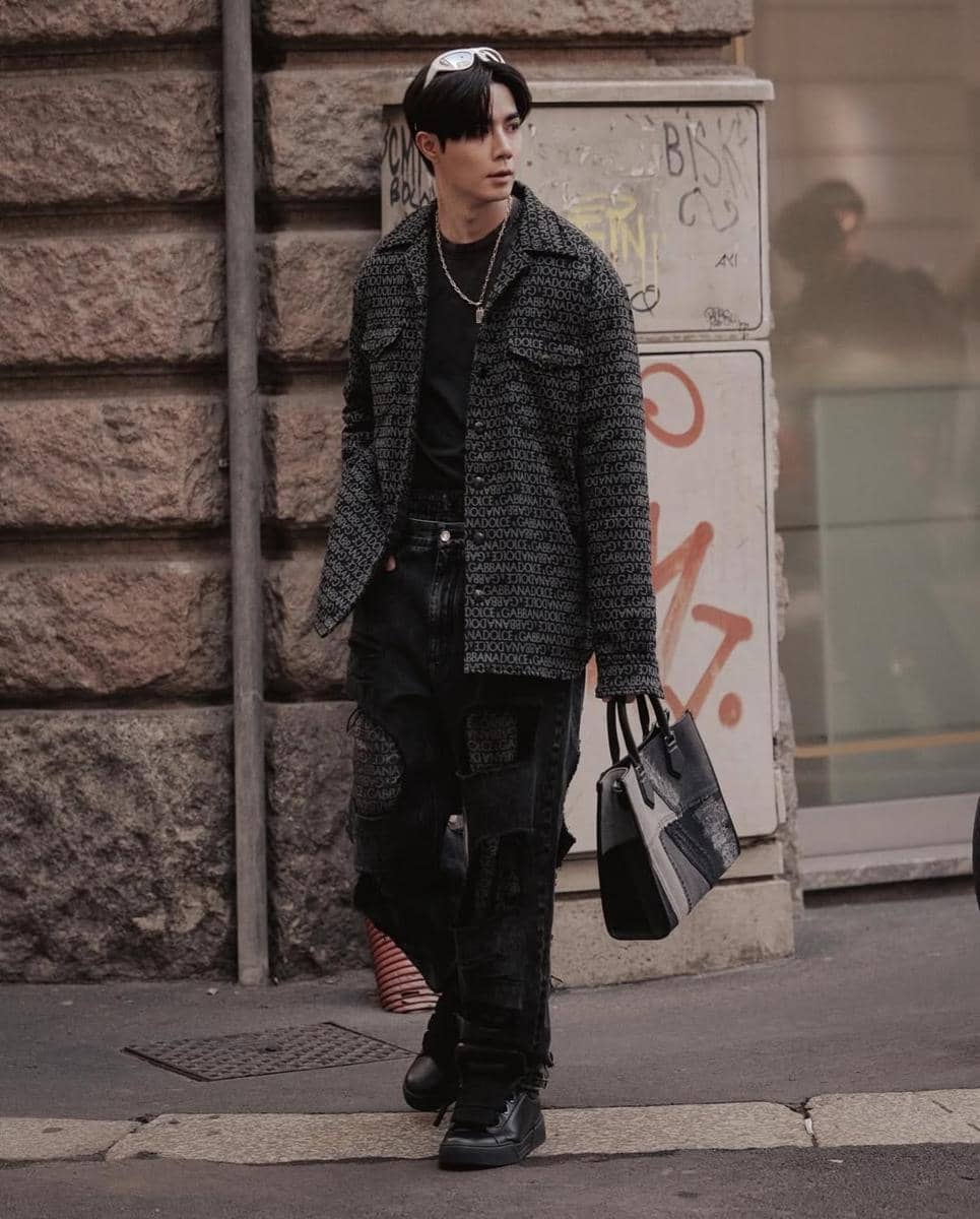 Inspirasi outfit Zee Pruk