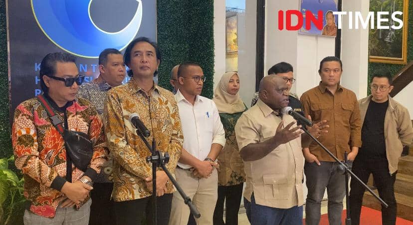 press conference AKSI dan Menteri HAM RI di Gedung Kementerian Hak Asasi Manusia (HAM), Jakarta Selatan, Senin (6/4/2026)