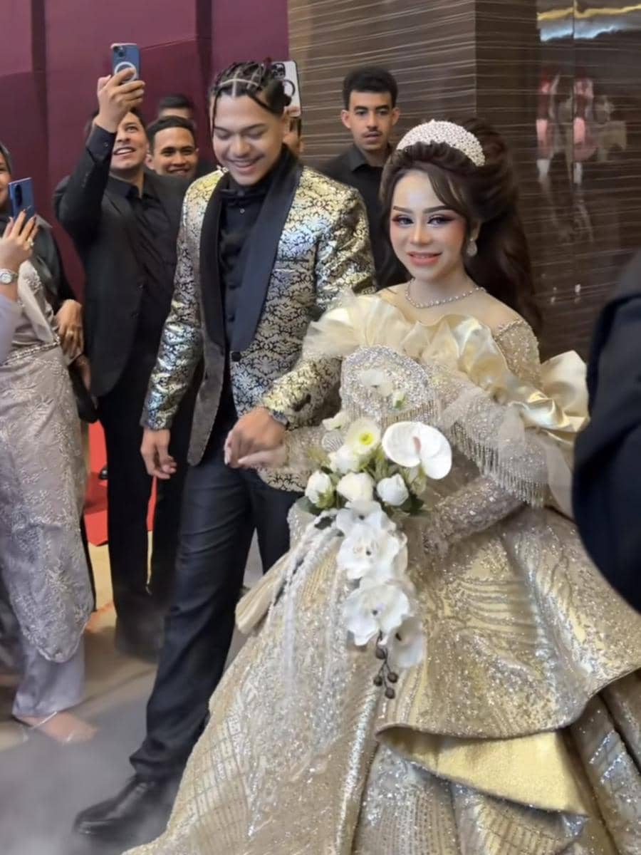 Resepsi pernikahan Cimoy Nuraini