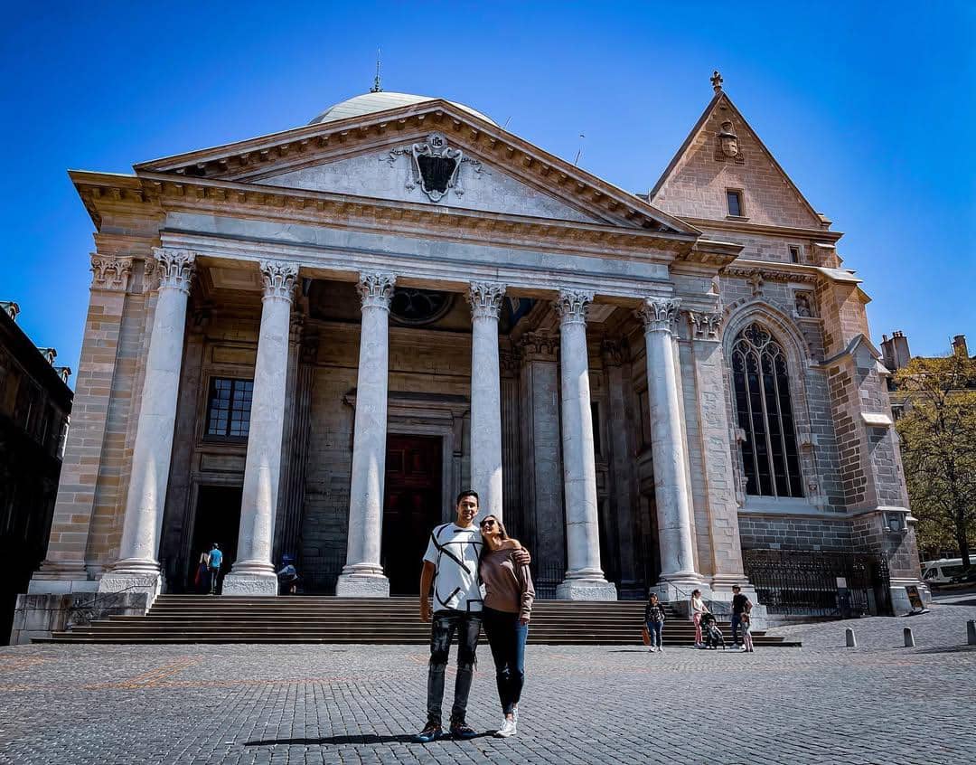 Gaya Paskah Donna dan Darius