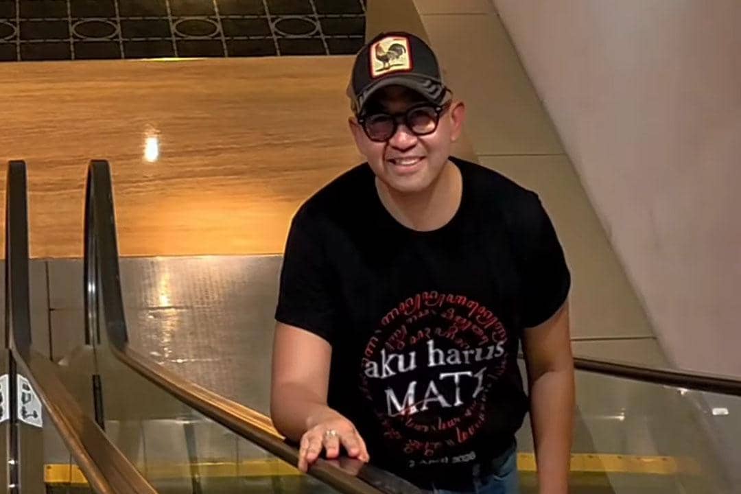 Iwet Ramadhan Ubah Strategi Promosi Aku Harus Mati, Bakal Ganti Judul?