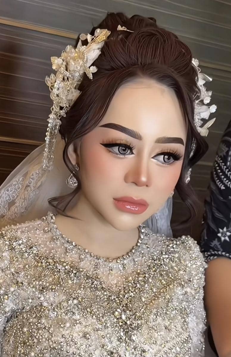 Resepsi pernikahan Cimoy Nuraini