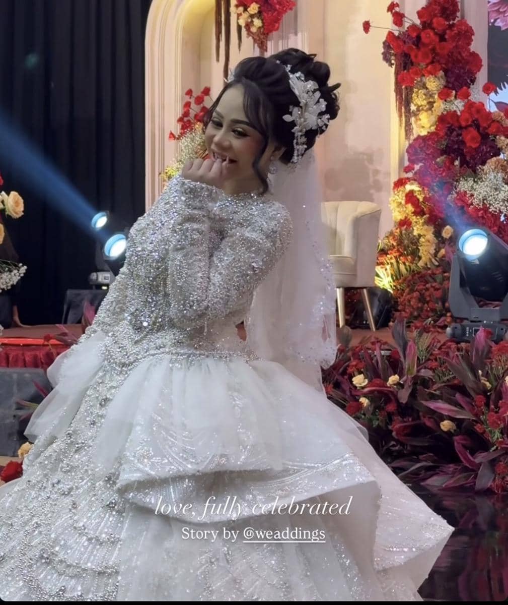 Resepsi pernikahan Cimoy Nuraini