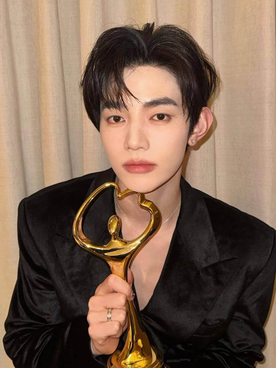 Potret Zhang Hao, eks member ZEROBASEONE yang bakal debut bareng AND2BLE