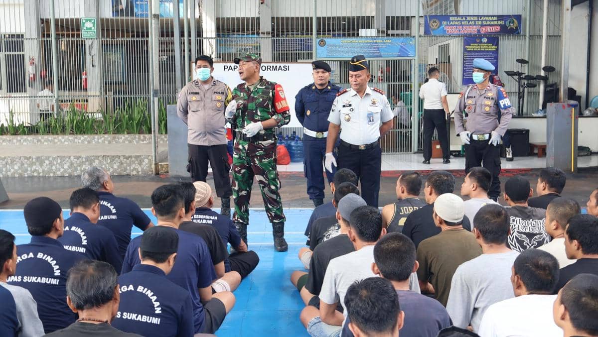 Razia Lapas Sukabumi, Sajam Rakitan hingga Botol Kaca Disita Petugas