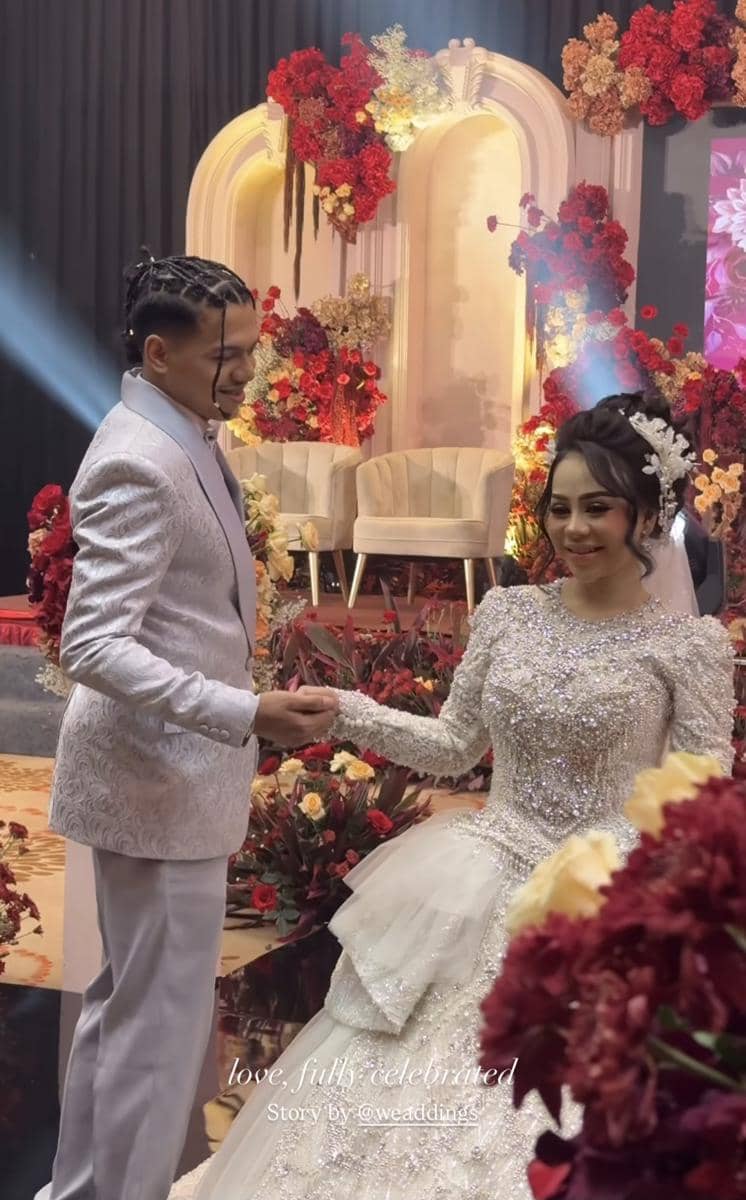 Resepsi pernikahan Cimoy Nuraini