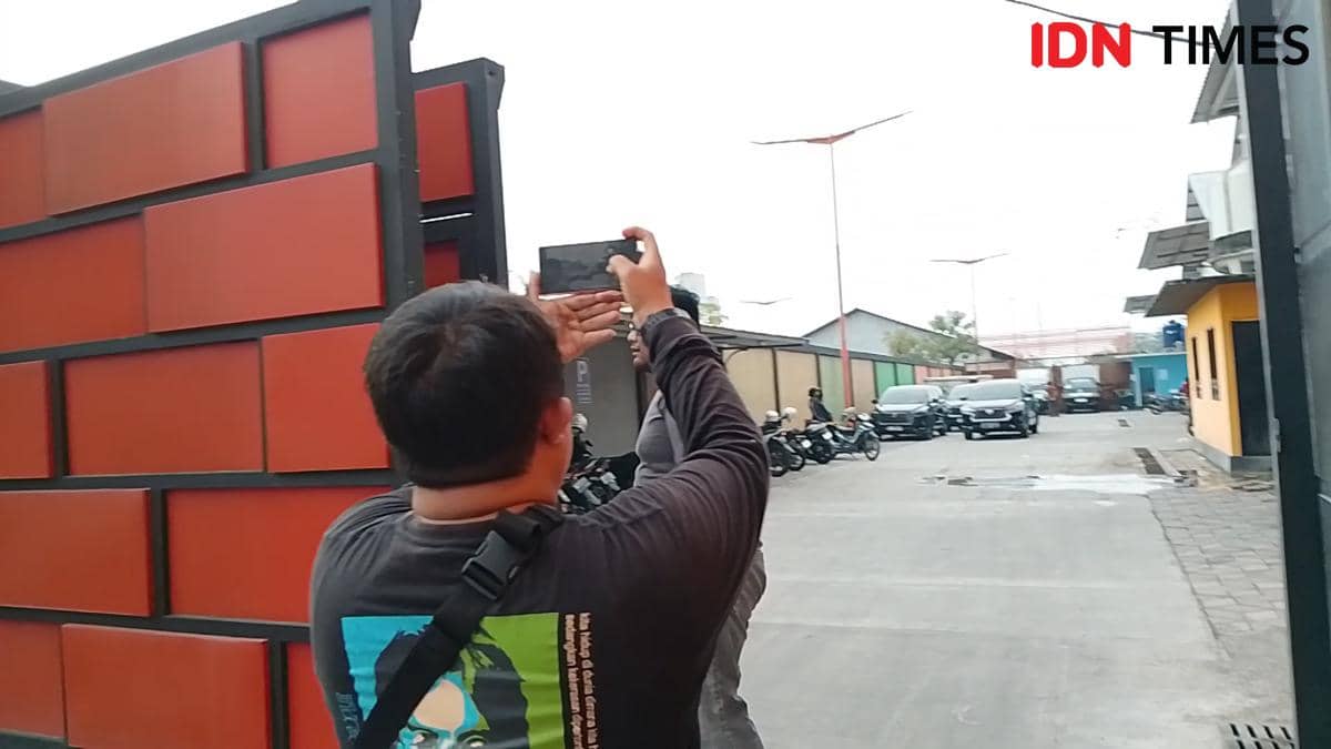 KPK Perluas Penyidikan, Kantor Uler Raya di Jiwan Madiun Turut Disisir