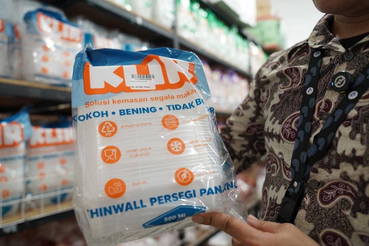 Harga plastik di Pontianak naik.