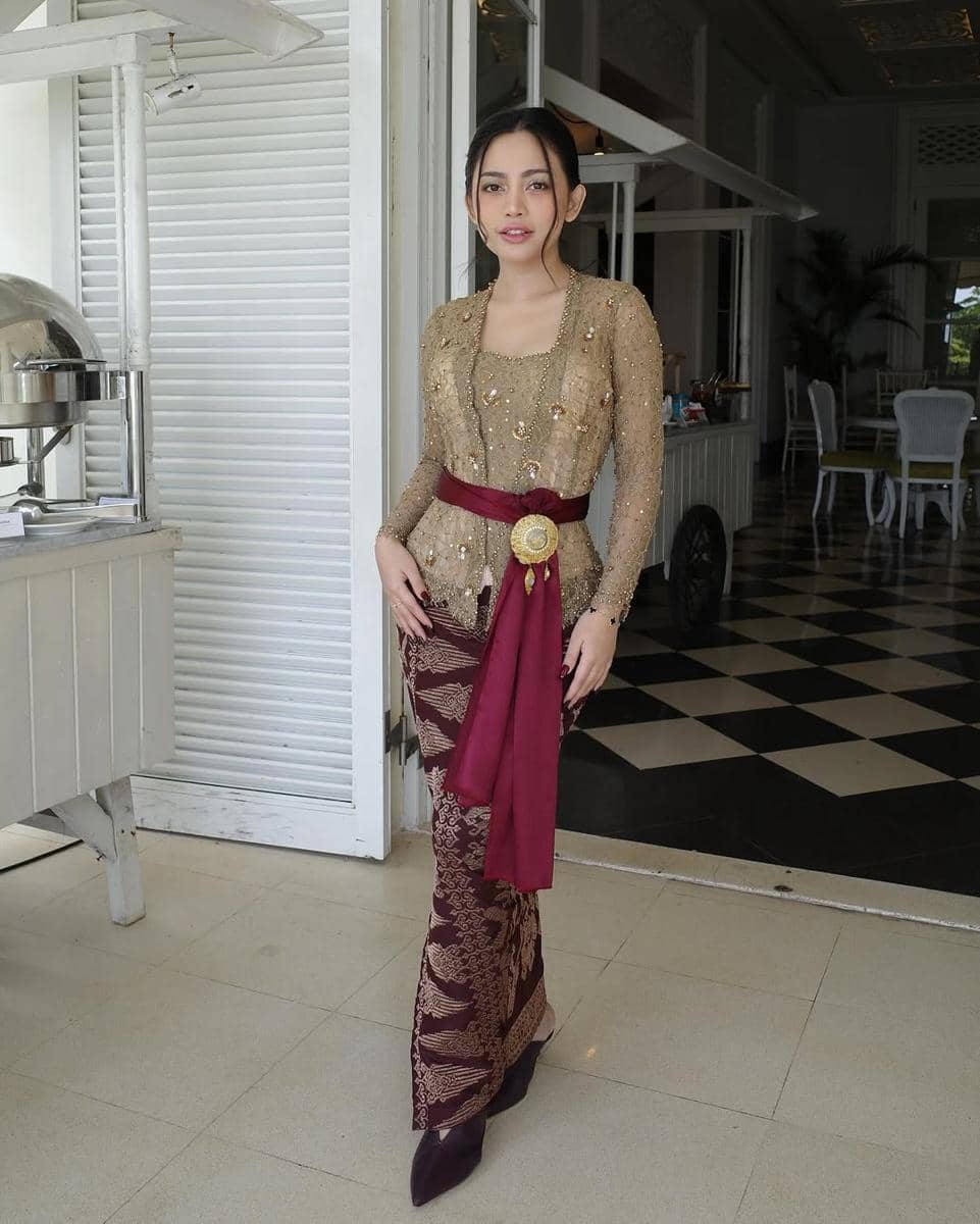 Kebaya Rachel Vennya