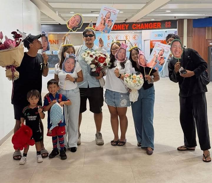 kejutan ultah-49 Jennifer Bachdim