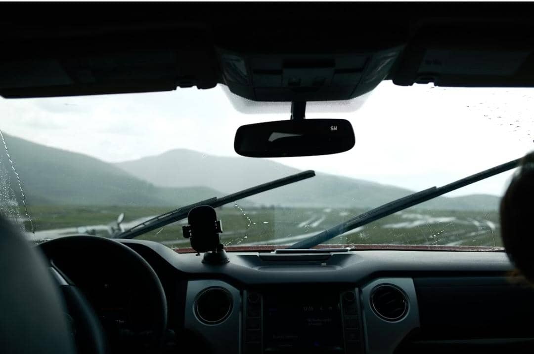 4 Cara Tahu Wiper Kaca Mobil Udah Gak Layak Dipakai