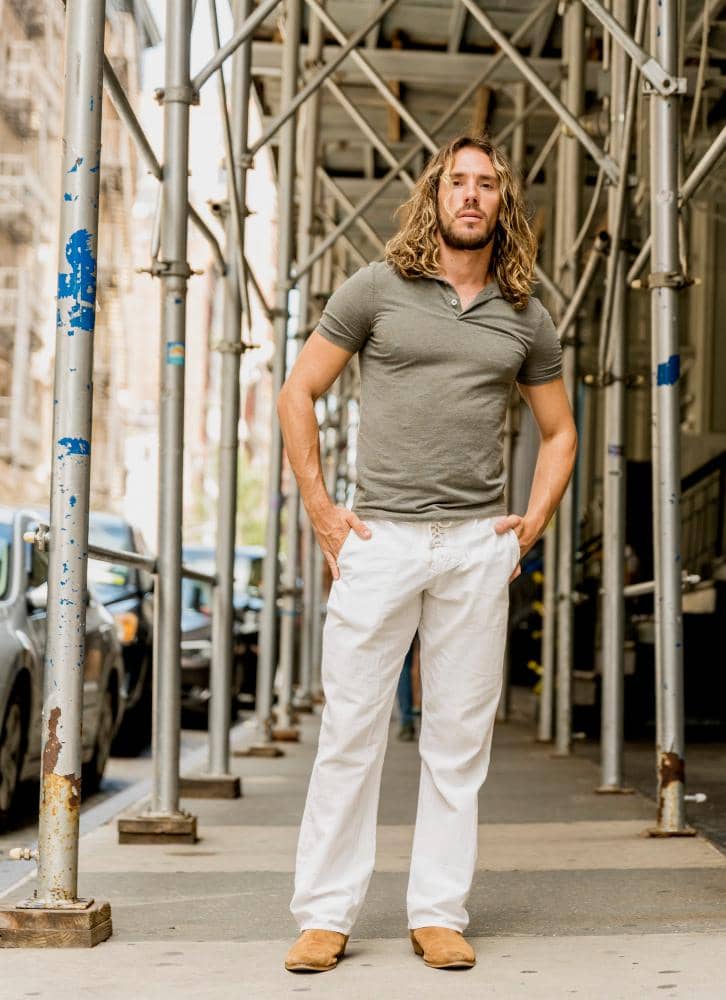 ilustrasi outfit baggy pants