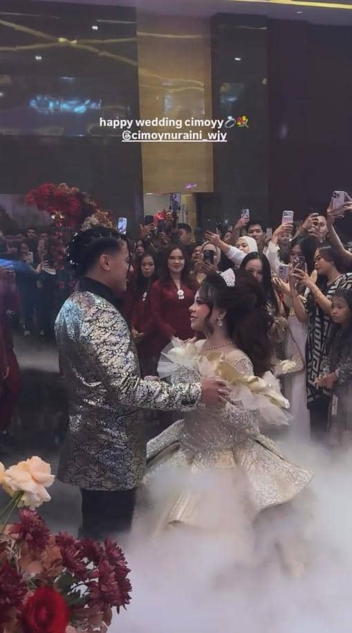Resepsi Pernikahan Cimoy dan Zidan (instagram.com/cimoynuraini_wjy)