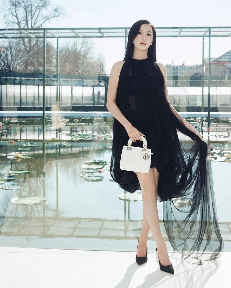 potret Jisoo BLACKPINK