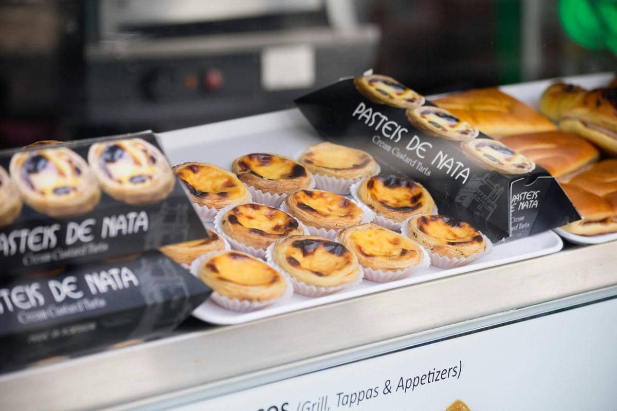 ilustrasi portuguese egg tart