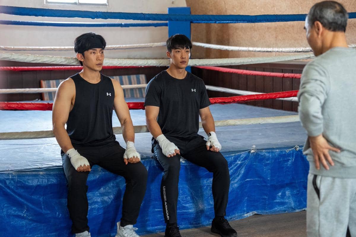 Still cut Bloodhounds 2