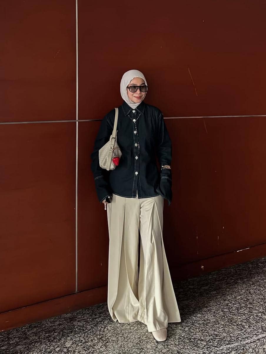 OOTD ke Kafe ala Fitri Hasiani