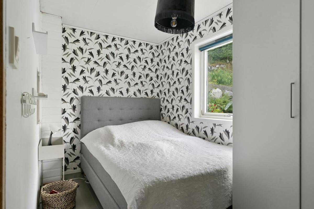 7 Ide Desain Kamar Kos dengan Wallpaper Dinding, Hasilnya Ciamik!